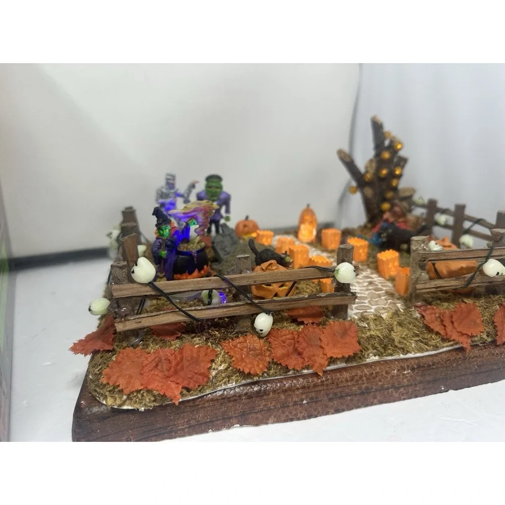 Lemax Spooky Town 
